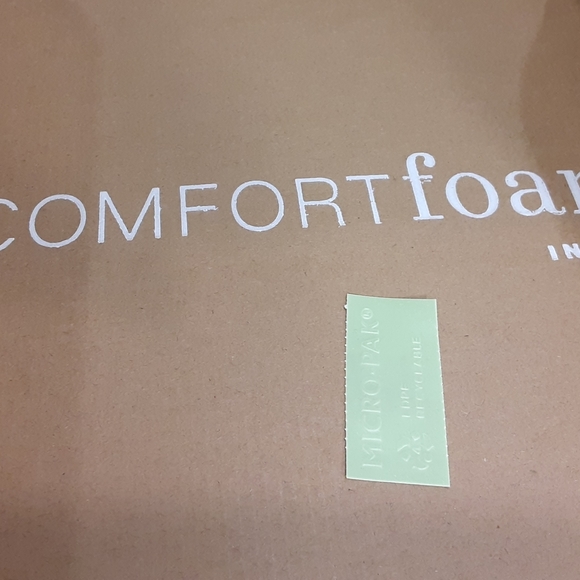 NEW size 6 Journee Women's winter boots - Picture 2 of 8